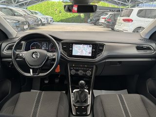 VW T-Roc 1,6 TDI R-LINE Design